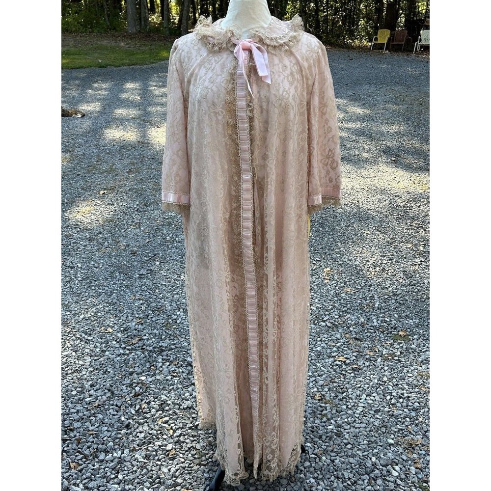 odette barsa vintage Robe Large Pink With Champagne Lace Overlay